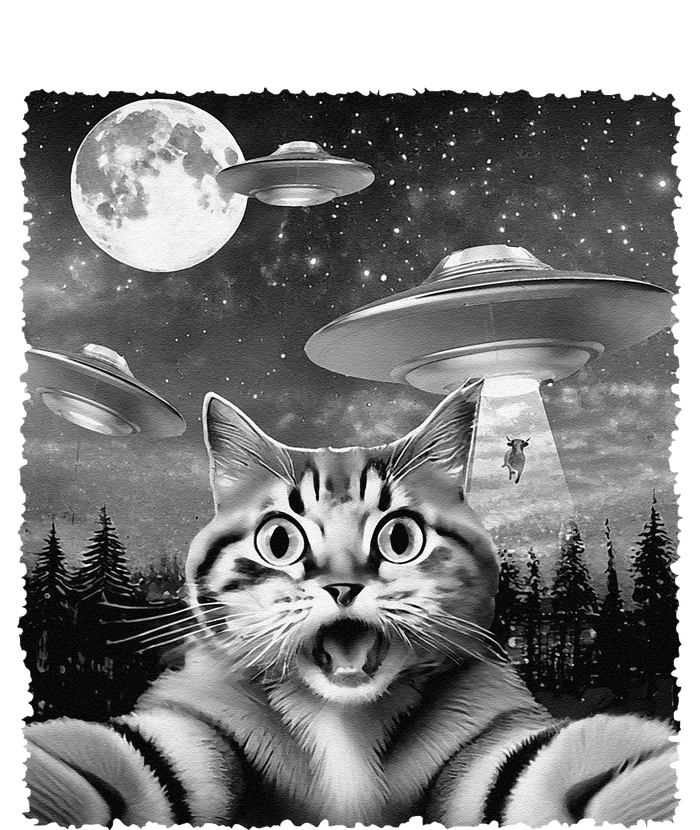 Funny Scared Cat Selfie With Ufos Gift Idea T-Shirt