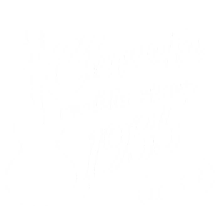 Classic Rockin Since 1935 90th Birthday T-Shirt