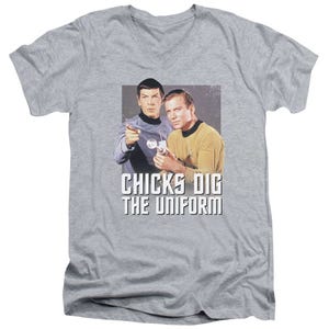 Star Trek Chicks Dig V-Neck T-Shirt